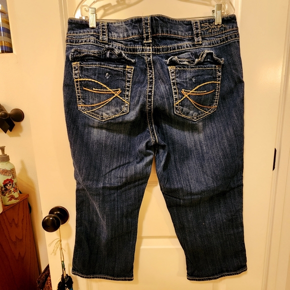 Silver capris - Picture 3 of 4